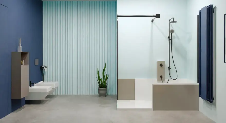 Salle de bain moderne avec bidet, douche et baignoire. Combien de temps pour changer une baignoire ? Environ 1 à 3 jours.